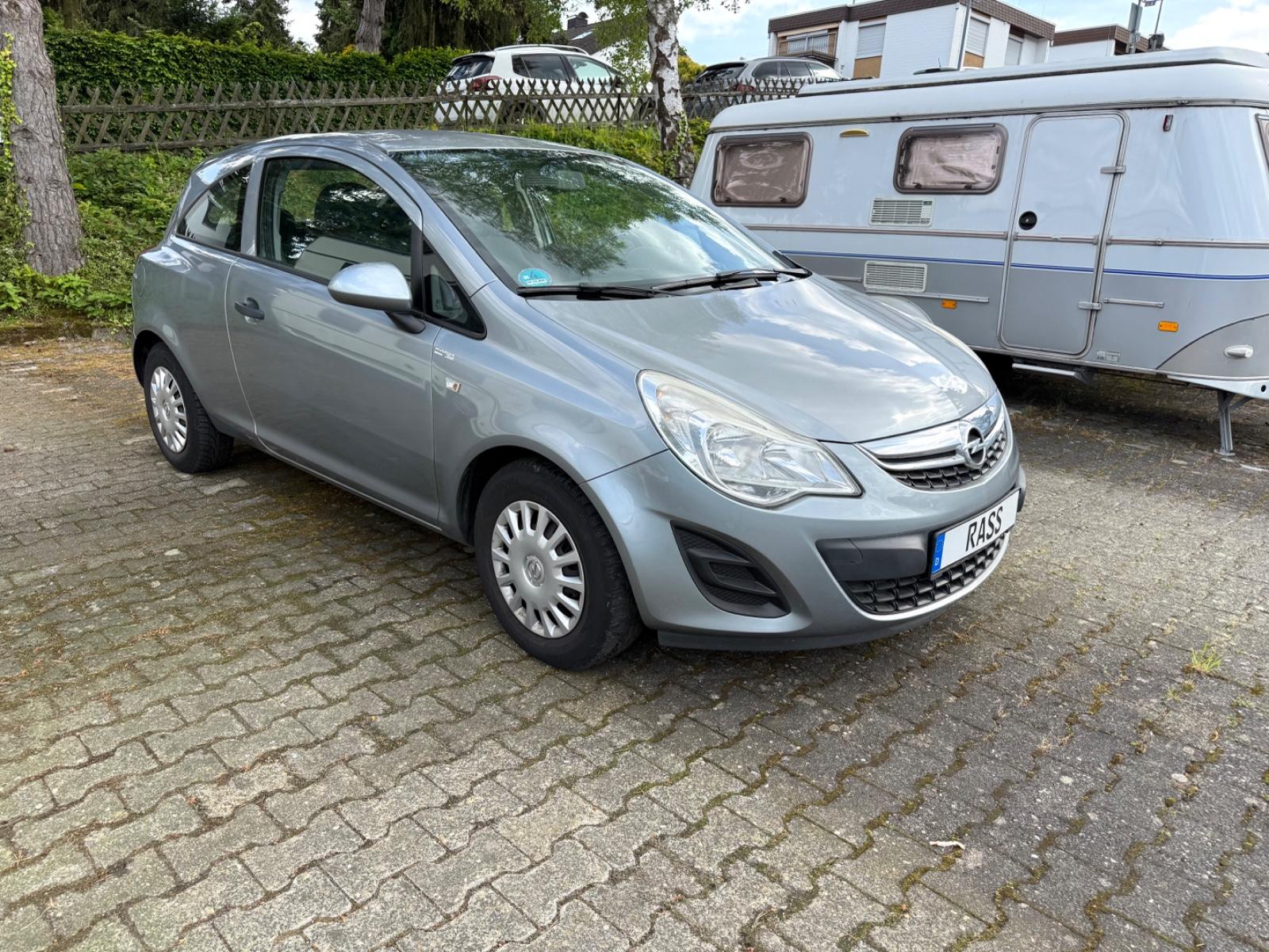 Opel Corsa D GARANTIE*TÜV NEU*KLIMA*EINPARKHILFE*AUX