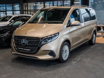 Mercedes V 220 - 8