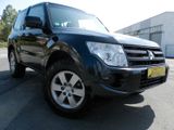 Mitsubishi Pajero 3,2 DI-D*Klima*4WD-L*AHK*Alu* - Mitsubishi Pajero mit Diesel-Antrieb: A