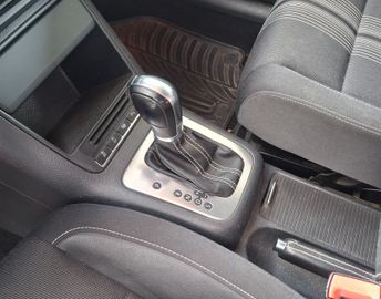 Volkswagen Golf - 10