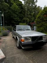 Volvo P244 - Volvo 244 mit Benzin-Antrieb