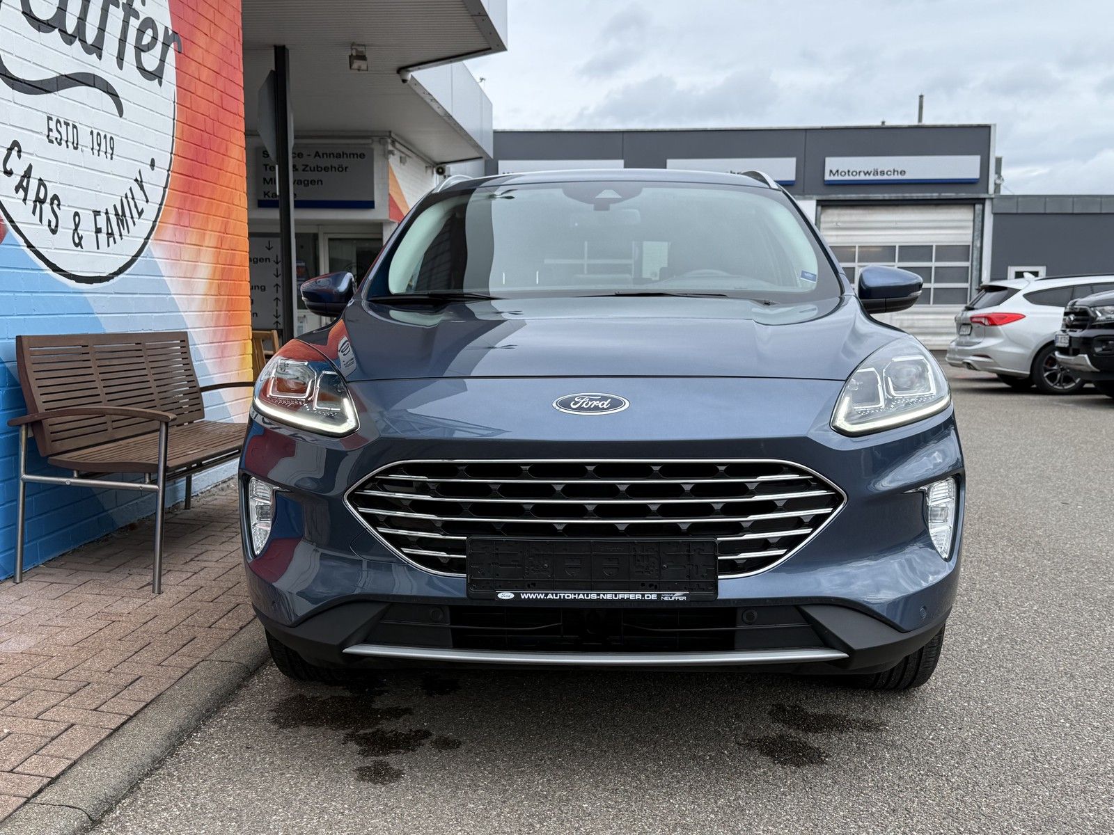 Ford Kuga Plug-In Hybrid Titanium X/Ergonomie-Sitze imagem 2
