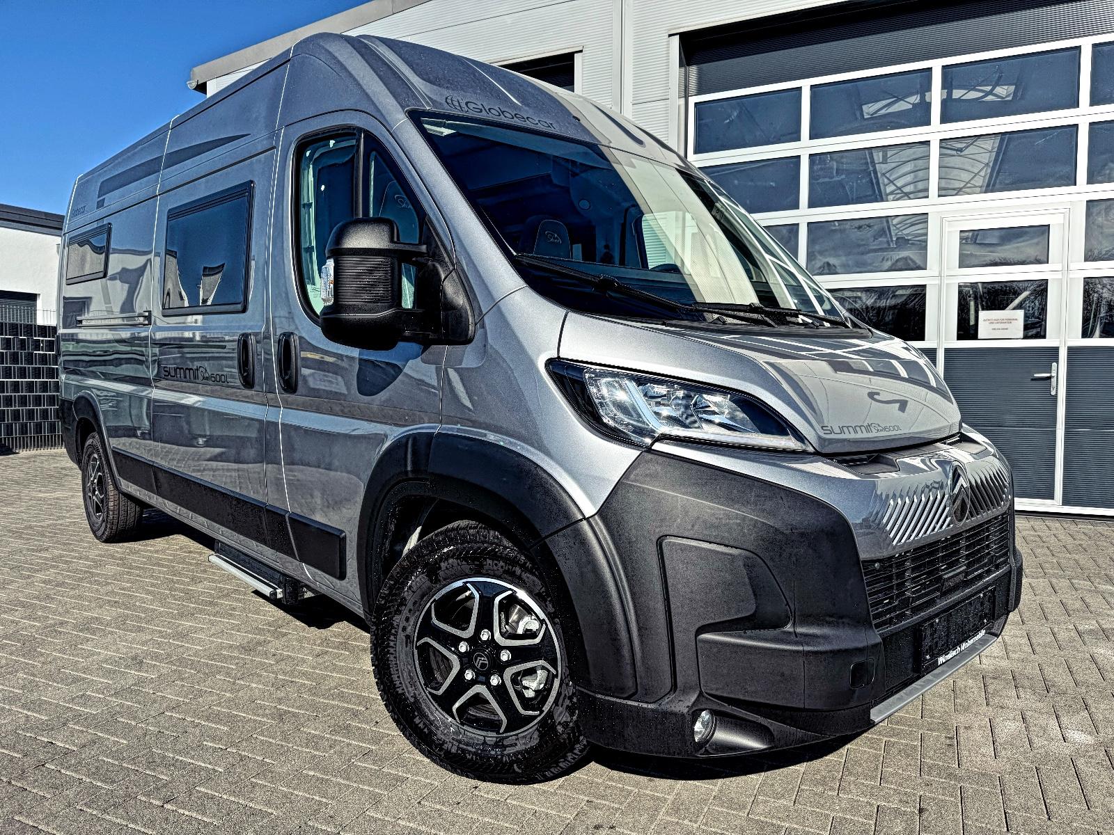 Globecar Summit 600 L PLUS NEW STYLE Einzelbetten AUTARK