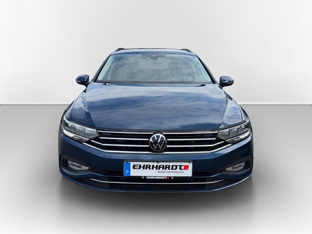 Volkswagen Passat Variant - Bild 2