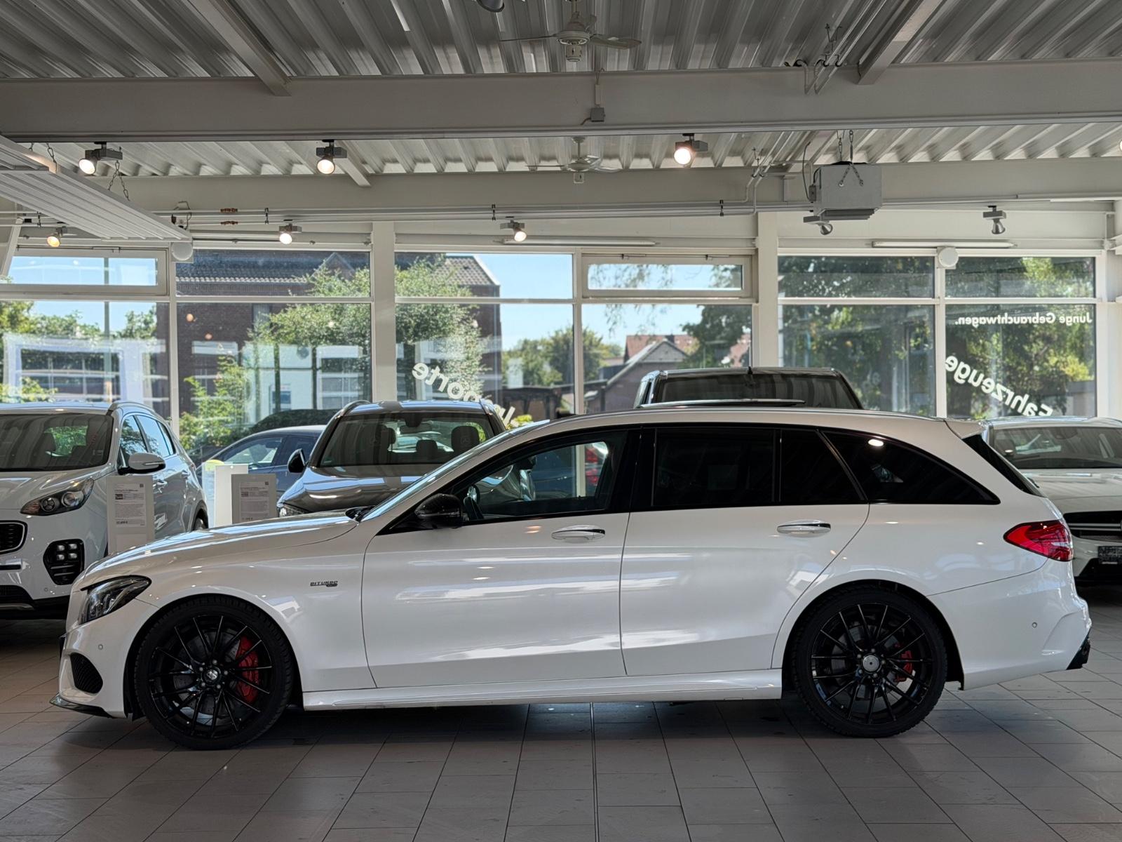 Mercedes-Benz C 43 AMG T 4MATIC*NAVI*360° *PANO *S-DACH *LED *