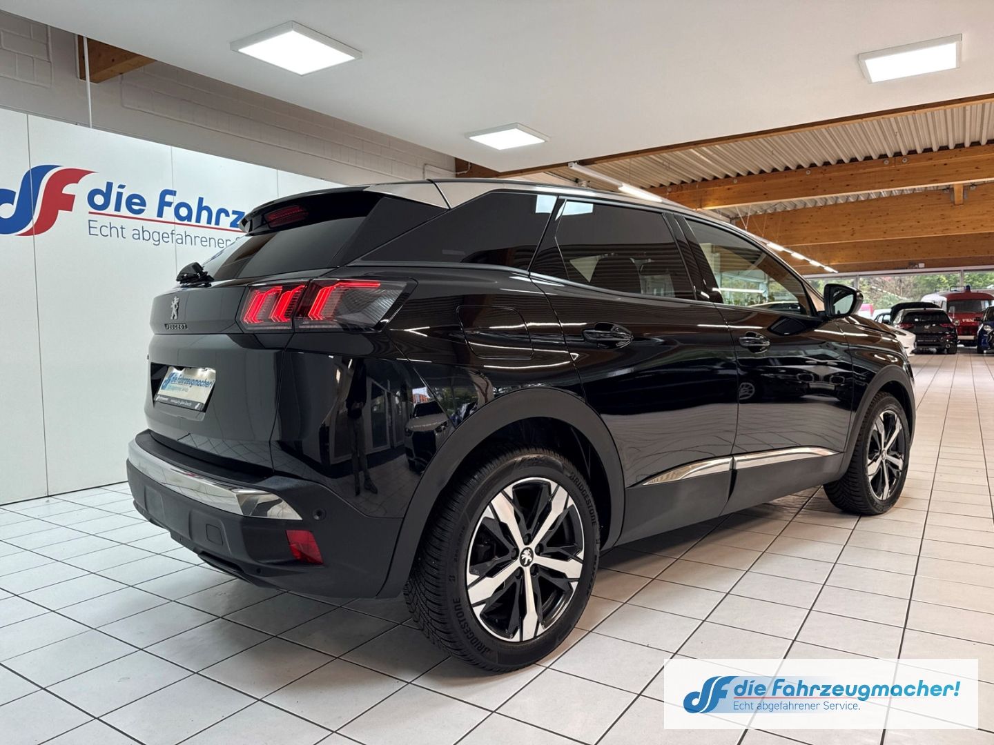 Fahrzeugabbildung Peugeot 3008 Allure Pack 1.5 BlueHDi 130 EU6d Navi Digit