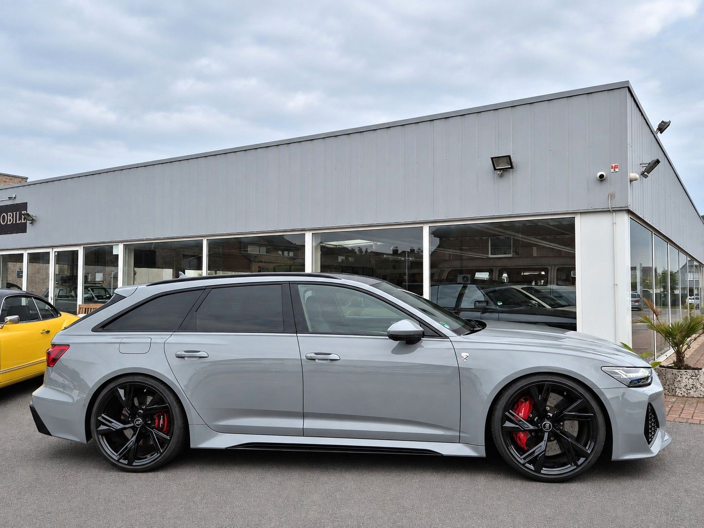 Fahrzeugabbildung Audi RS6 Avant MTM 810 PS/1.Hd/Dt./Keramik/B&O