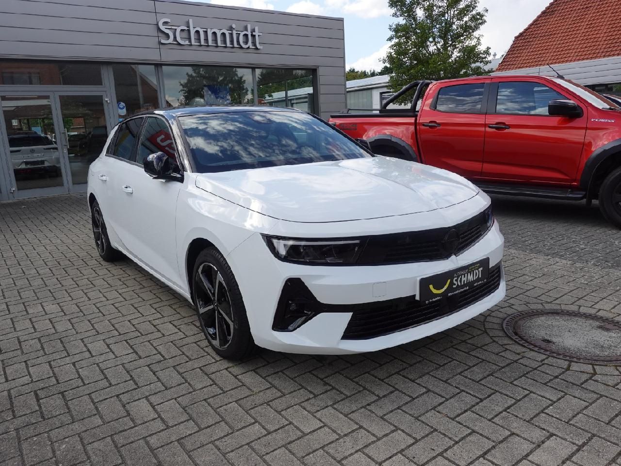 Fahrzeugabbildung Opel Astra L Lim. 1,2 GS Line