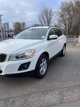 Volvo XC60 Momentum AWD*Inspektion Neu*TÜV 10/27*Euro5 - Volvo Gebrauchtwagen von 2009