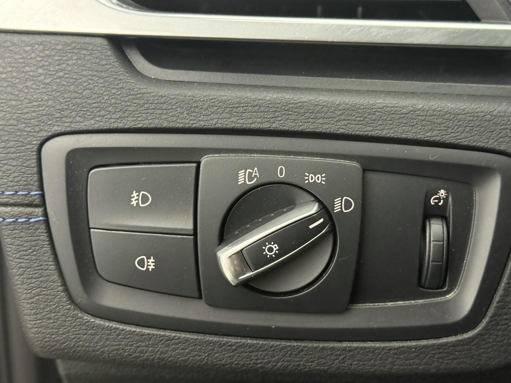 BMW X2 18iA sDrive M Sport, LED, Pano, HUD, Kamera