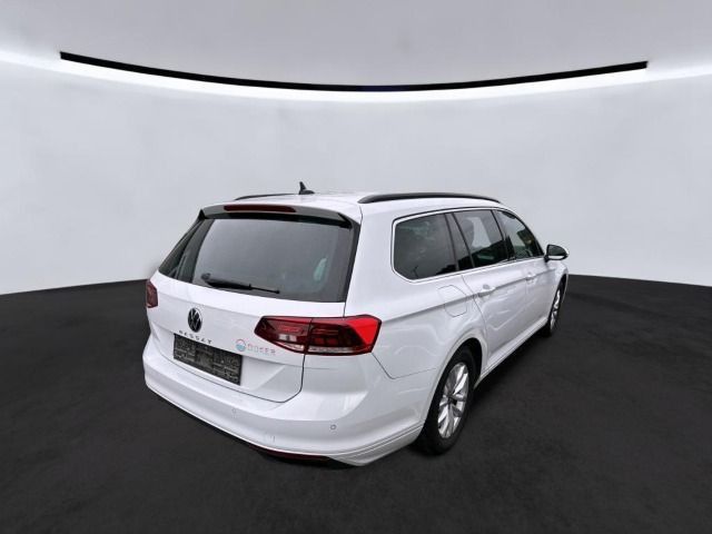 Volkswagen Passat - Bild 2