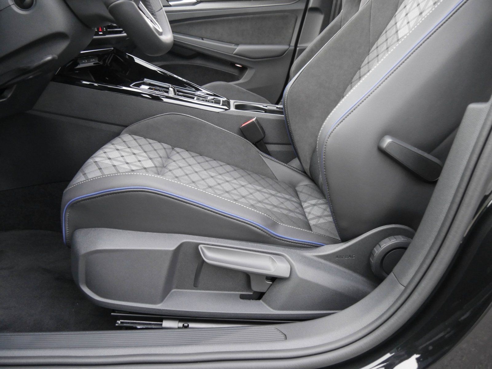 Volkswagen Golf - Bild 13