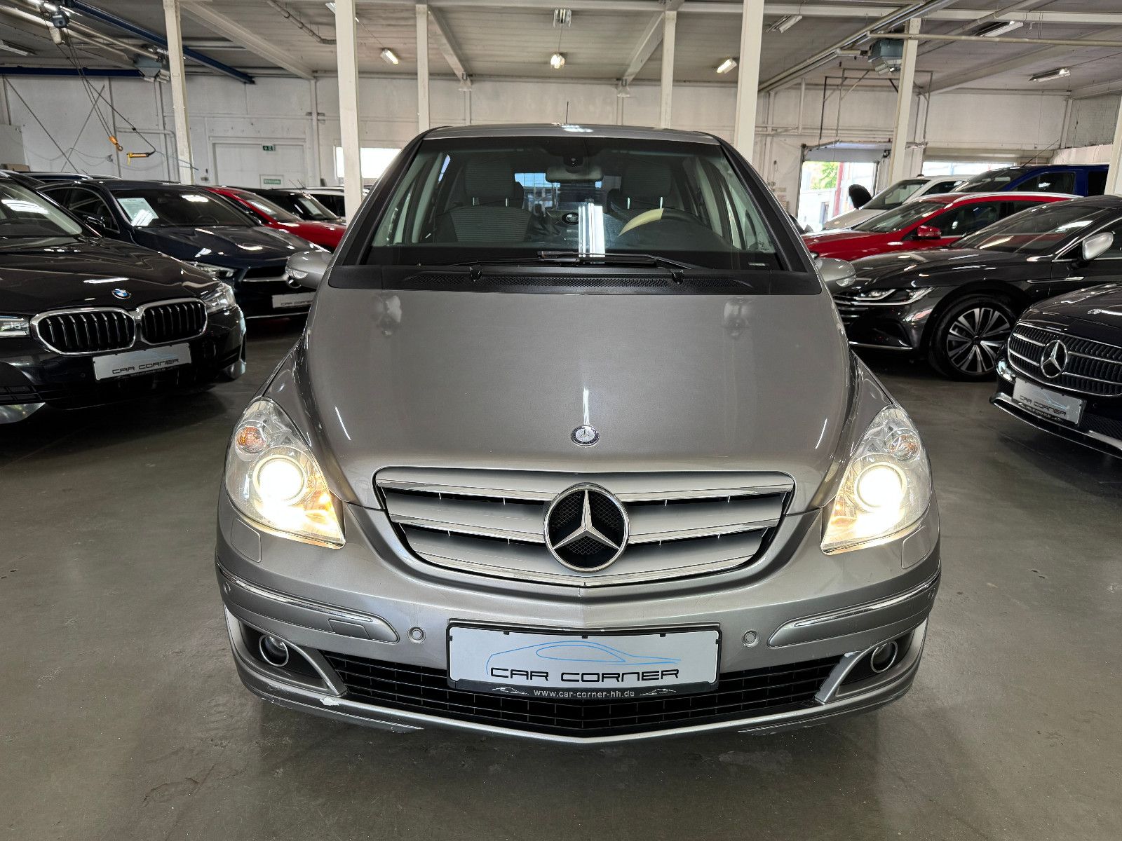 Fahrzeugabbildung Mercedes-Benz B 200 CDI AUTOMATIK SPORTPAKET BI-XENON KAMERA