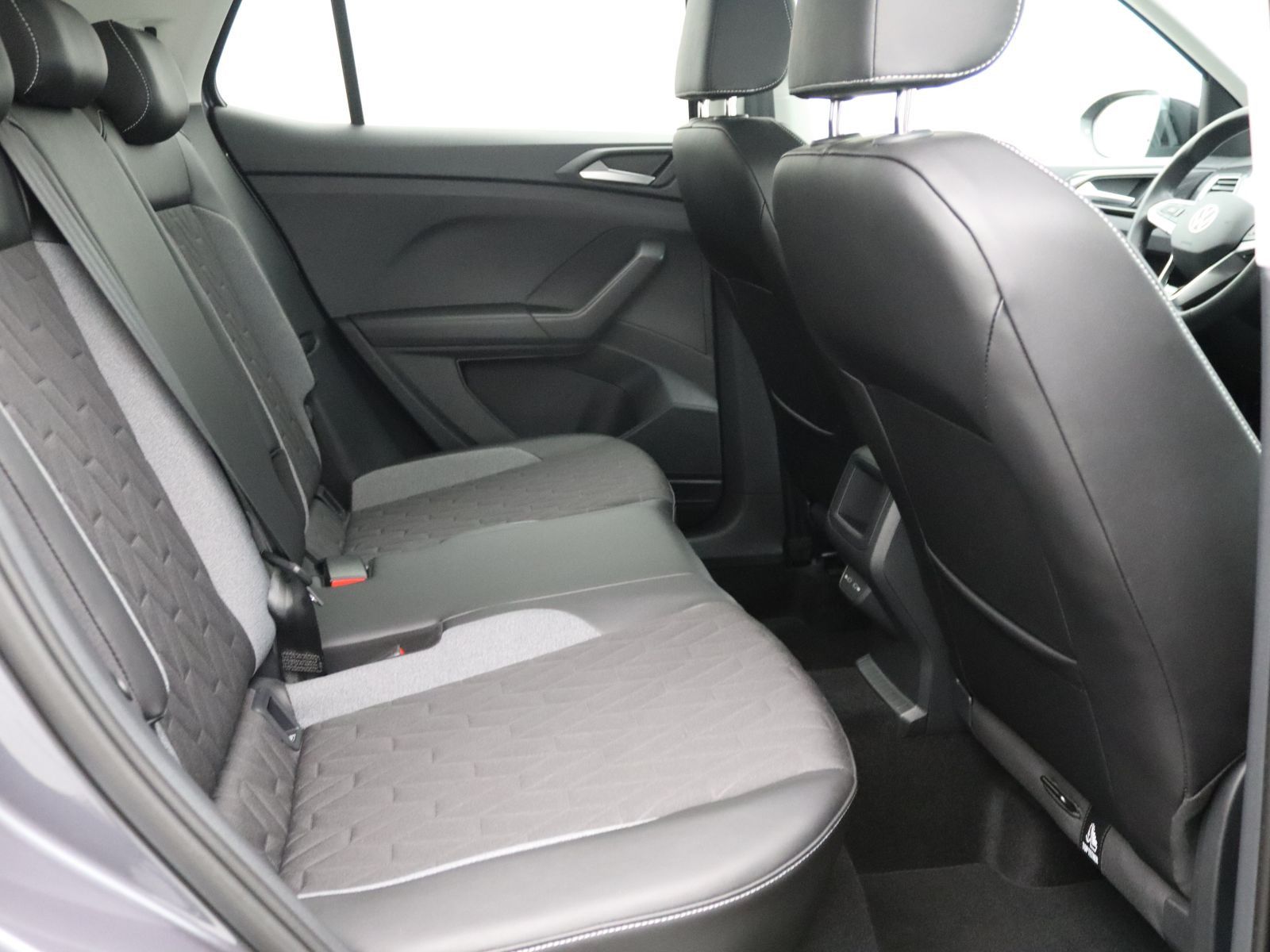 Volkswagen T-Cross - Bild 10