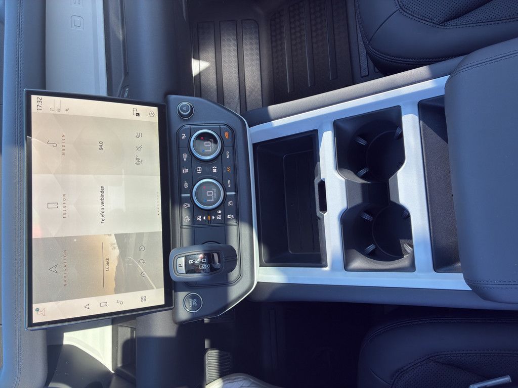 Land Rover Defender 90 D200 S LED NAVI PANO 360° 20" AHK foto 25