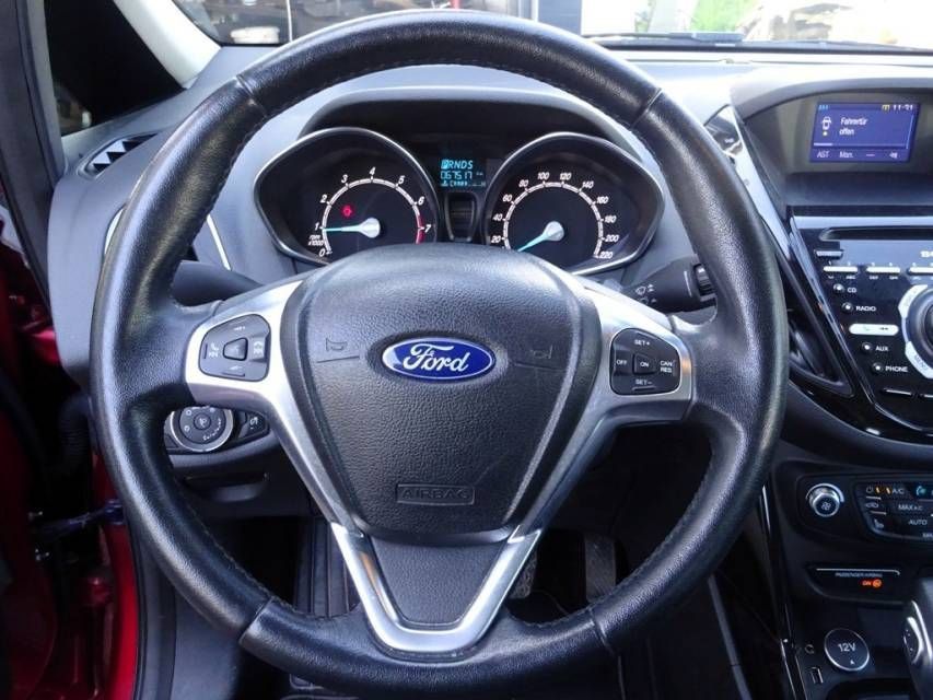 Fahrzeugabbildung Ford B-MAX  1.6 Aut. Titanium