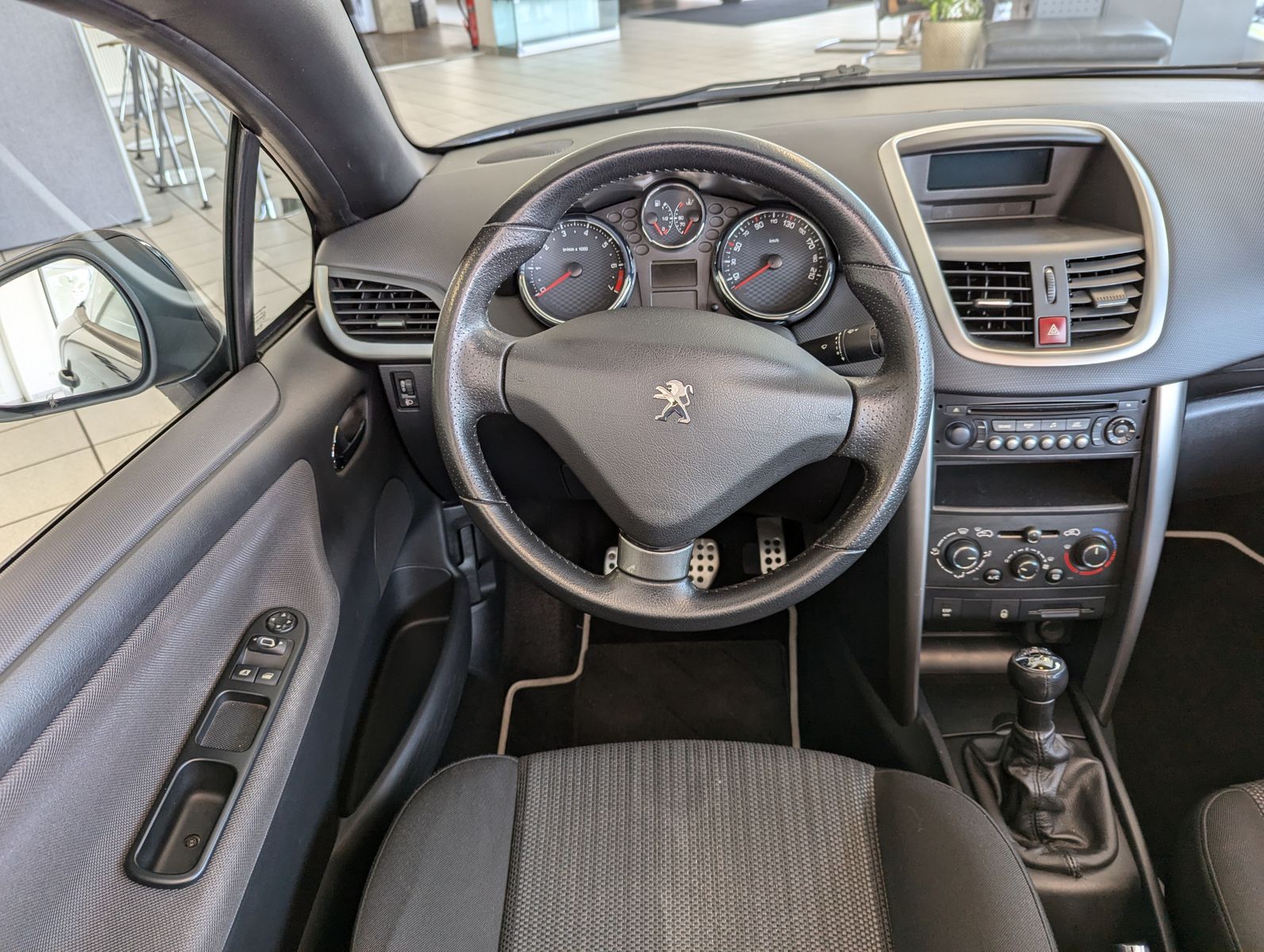 PEUGEOT 207 1.6 Active Windschott Klima Sitzheizung - Image 23