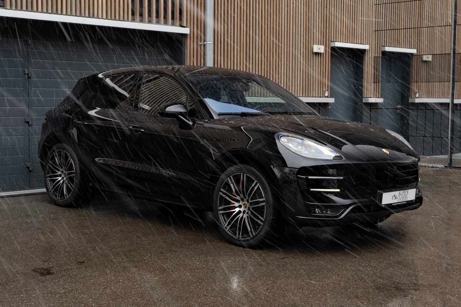Porsche Macan Turbo Performance Paket STHZ, BOSE, AHK