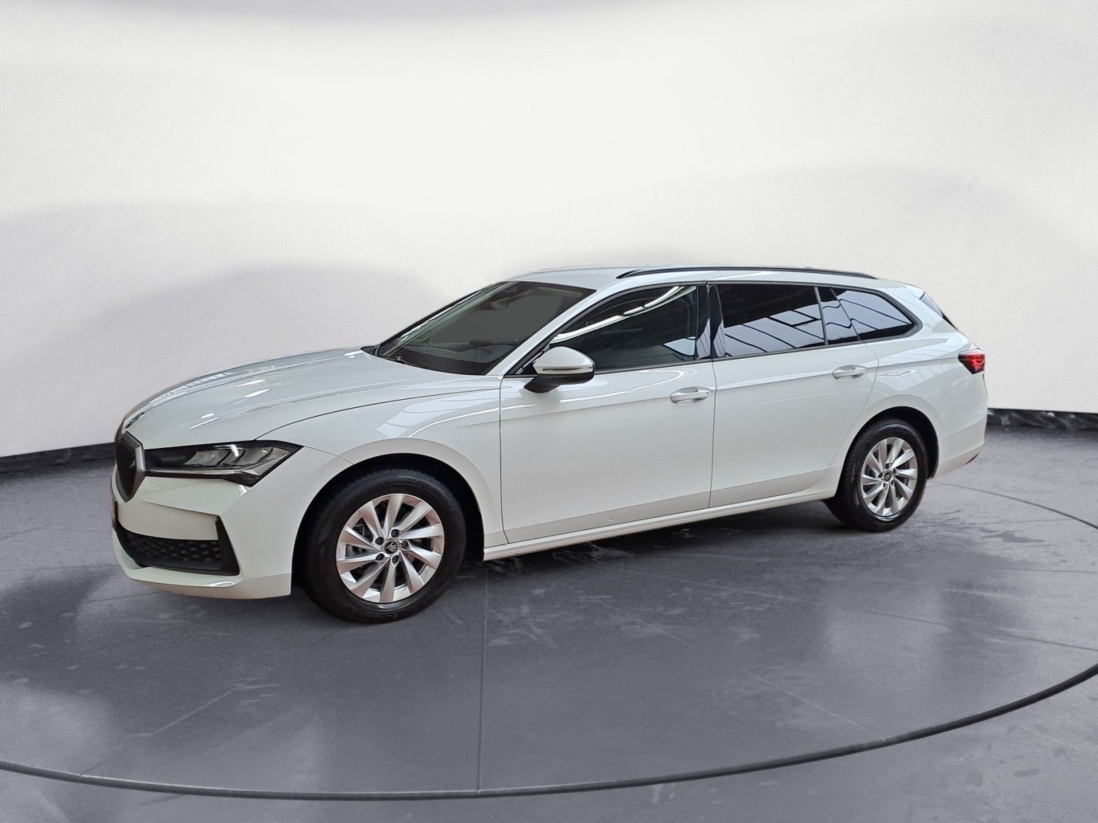 Skoda Superb - Bild 2