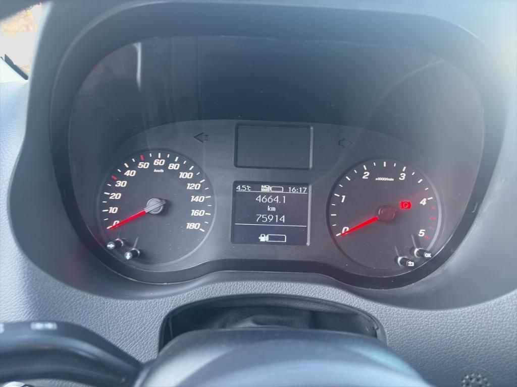 Fahrzeugabbildung Mercedes-Benz Sprinter 311 CDI Pritsche Standard AHK*KlimaA