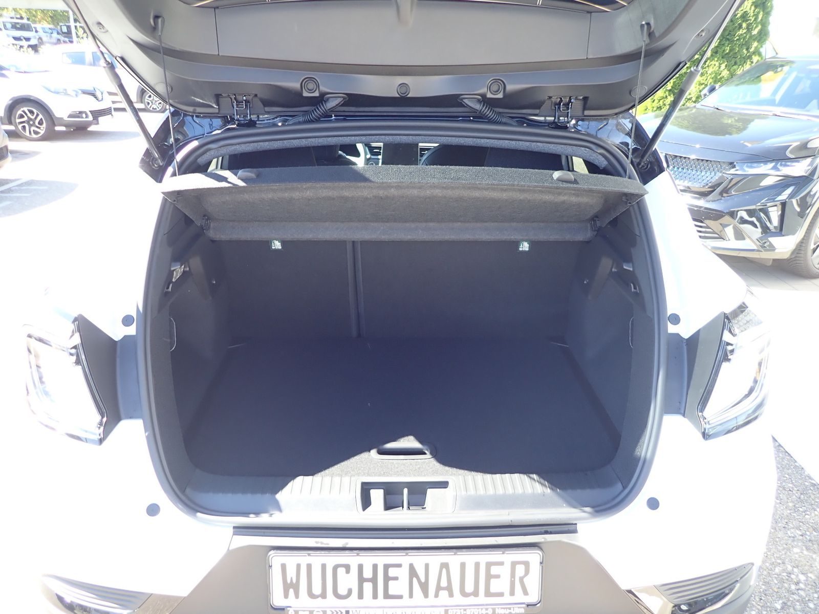 Fahrzeugabbildung Renault Captur Techno Mild Hybrid 140