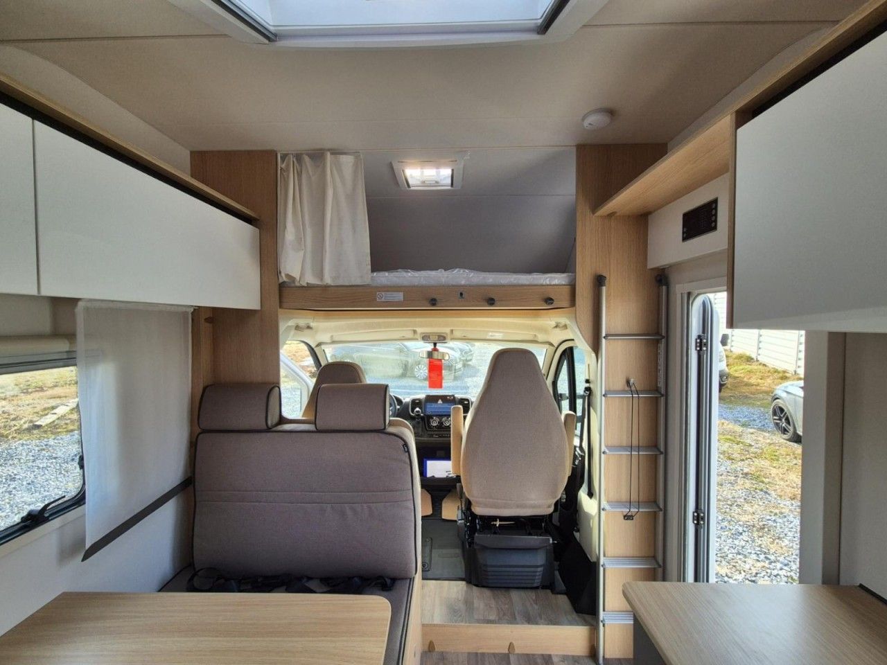 Fahrzeugabbildung LMC Tourer A 690 G 6 Sitzplätze NAVI Markise Klima