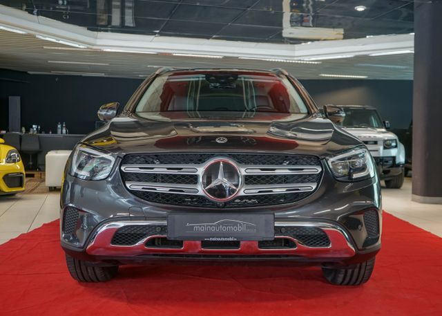 Mercedes-Benz GLC 400d 4M MBUX AHK HU DisTr LED Pano Burmester