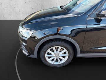 Audi Q3 1.4 TFSI basis Navi+SHZ+2xKlima+LM+PDC+AUT