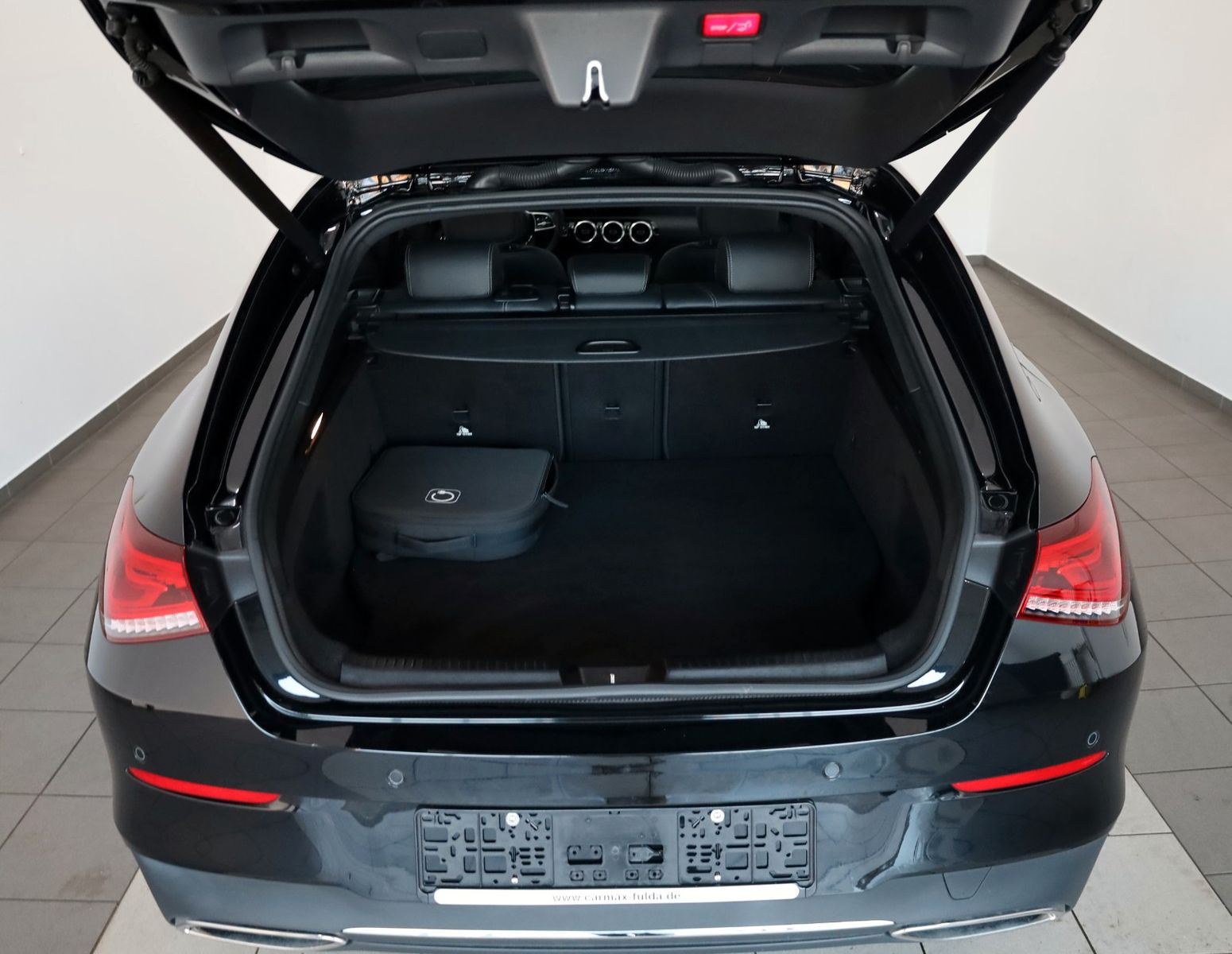 Fahrzeugabbildung Mercedes-Benz CLA 250 e SB,Progressive,Navi,LED,CarPlay,Kamera