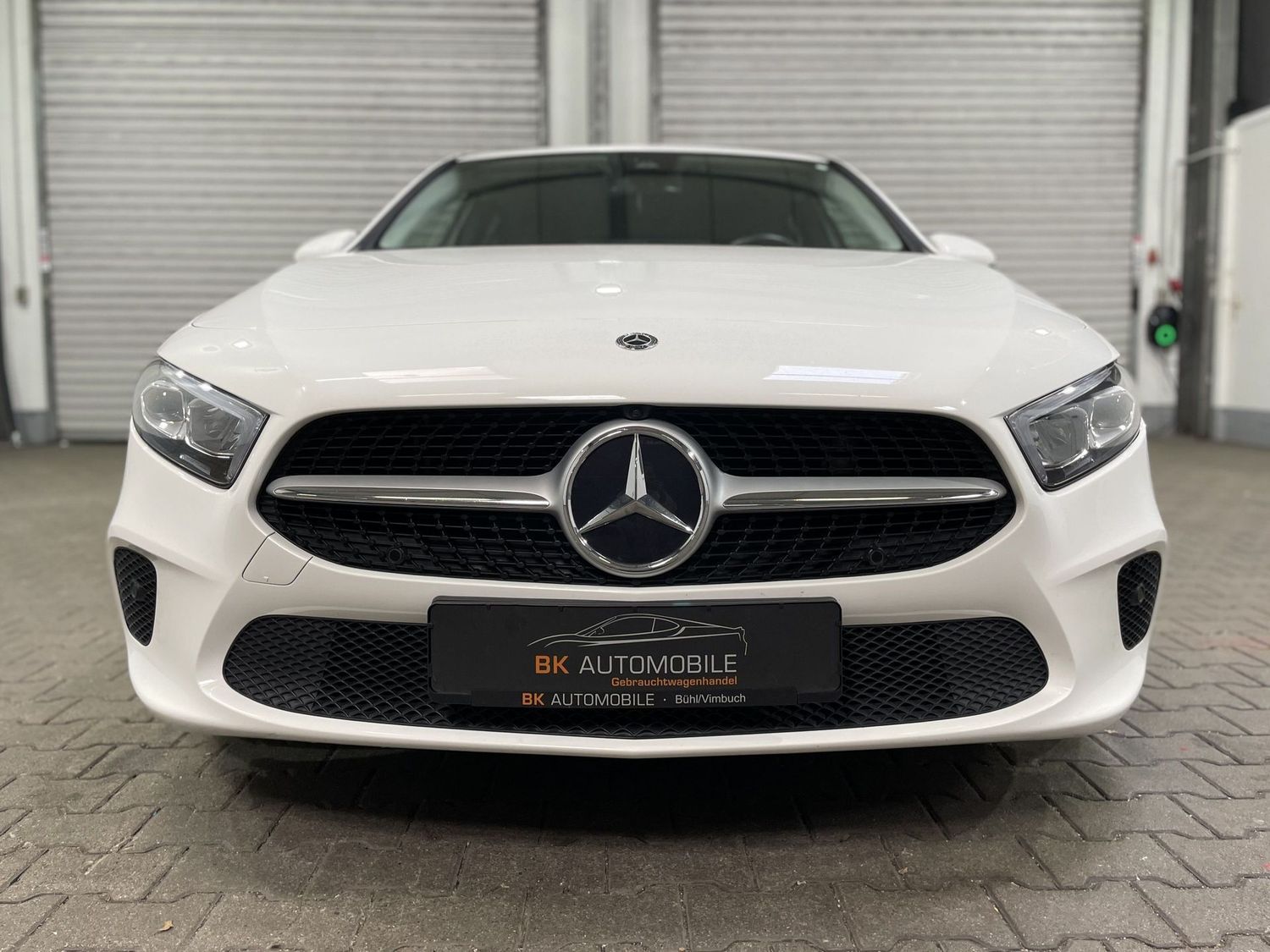 Fahrzeugabbildung Mercedes-Benz A 200 d #LED#Wide#distr.#360°#Ambiente#