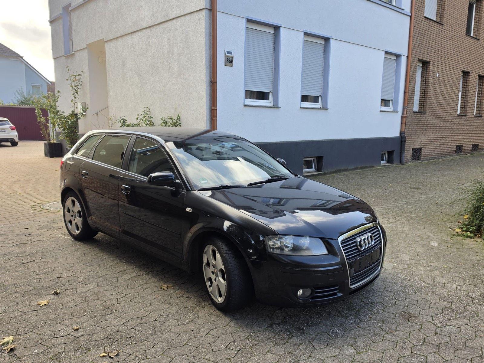 Audi A3 2006 — вигляд ззаду