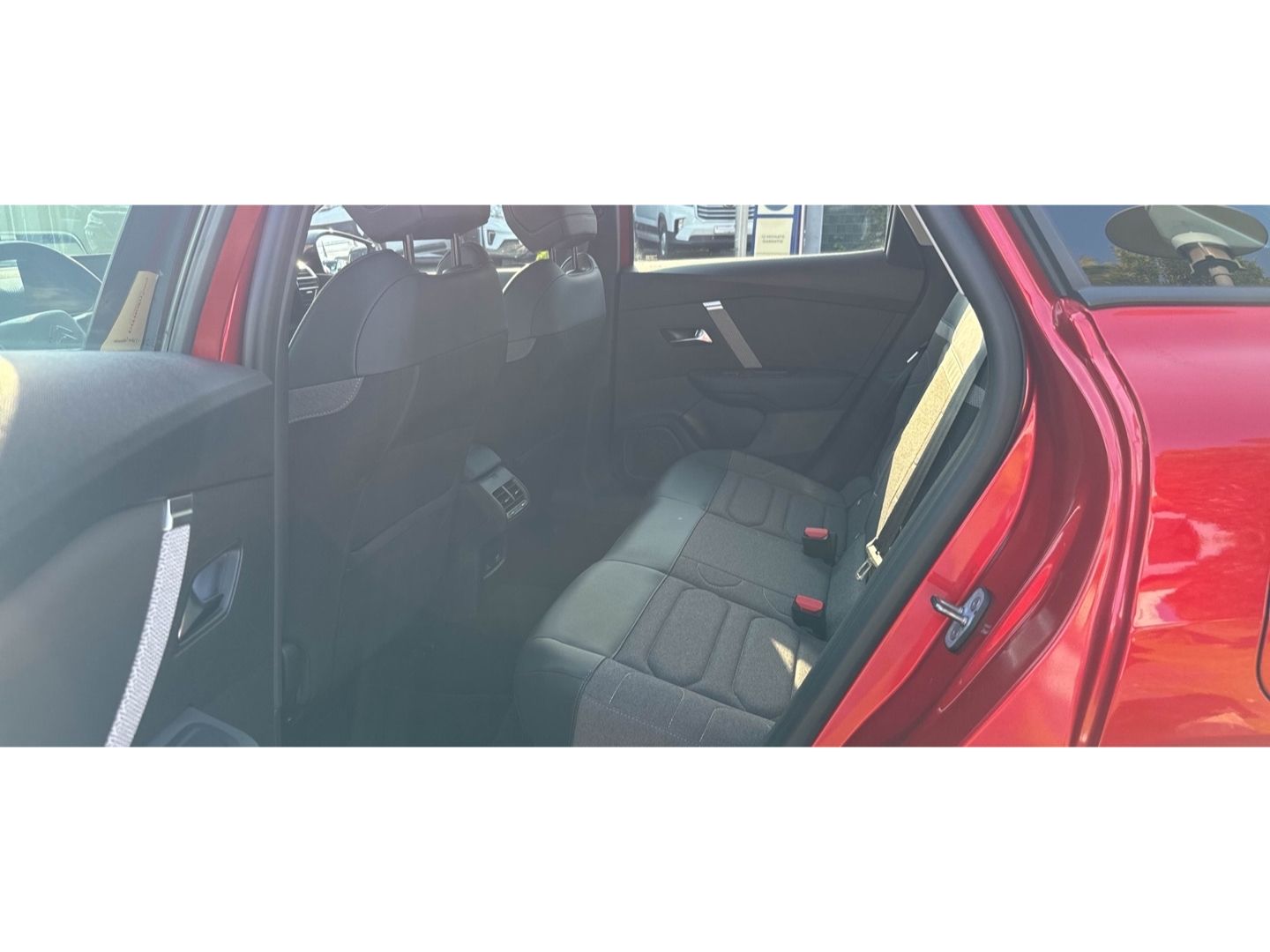 Fahrzeugabbildung Citroën C4 Elektro 136 Feel Pack HUD Navi LED  CarPlay