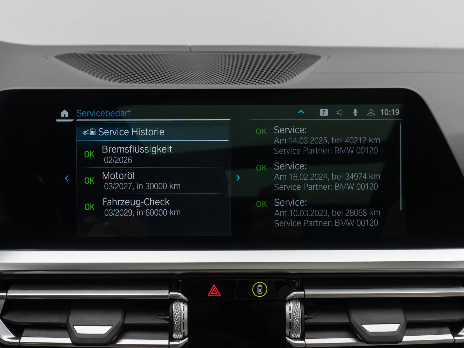 Fahrzeugabbildung BMW 330e xD M Sport Panoram Kamera Laser HUD DAB H/K