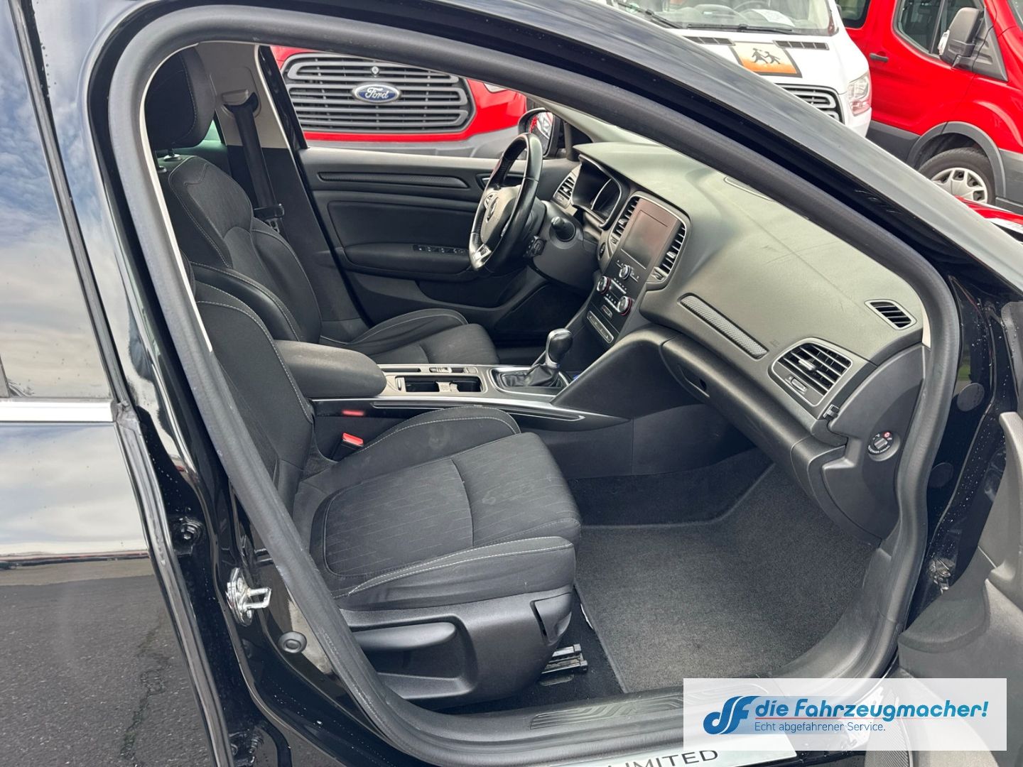 Fahrzeugabbildung Renault Megane IV Grandtour Automatik Limited *EXPORT