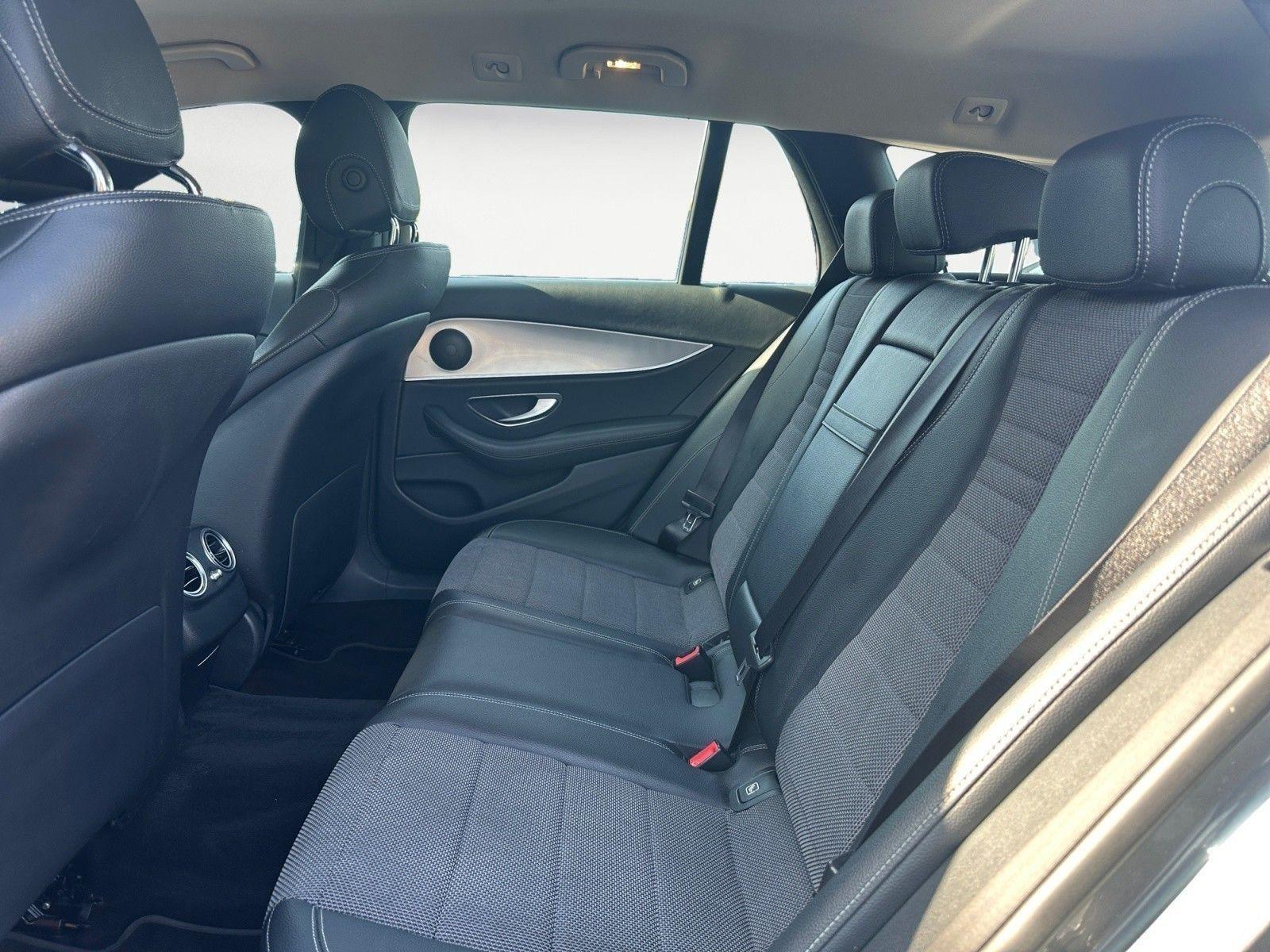 Mercedes-Benz E-Class d T-Modell Avantgarde, миниатюра 14