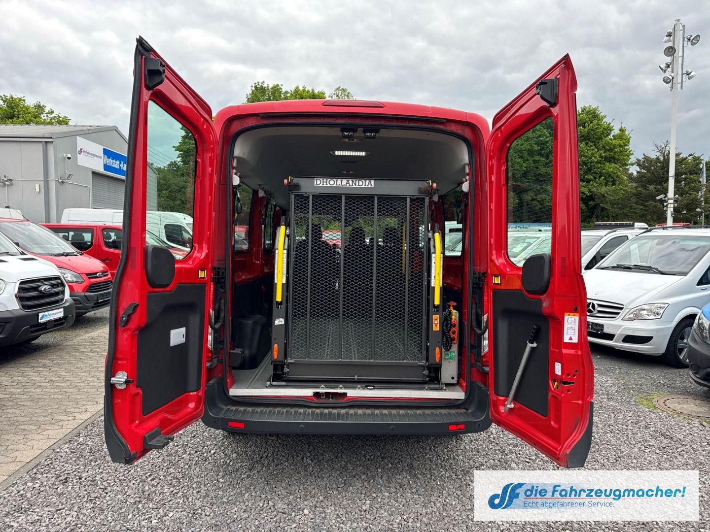 Fahrzeugabbildung Ford Transit Kombi 350 L3 2.2 TDCi DPF *4078 *EXPORT