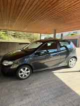 Fiat Punto - Carport Wagen. Gepflegt und u... - Fiat Punto in Hamburg