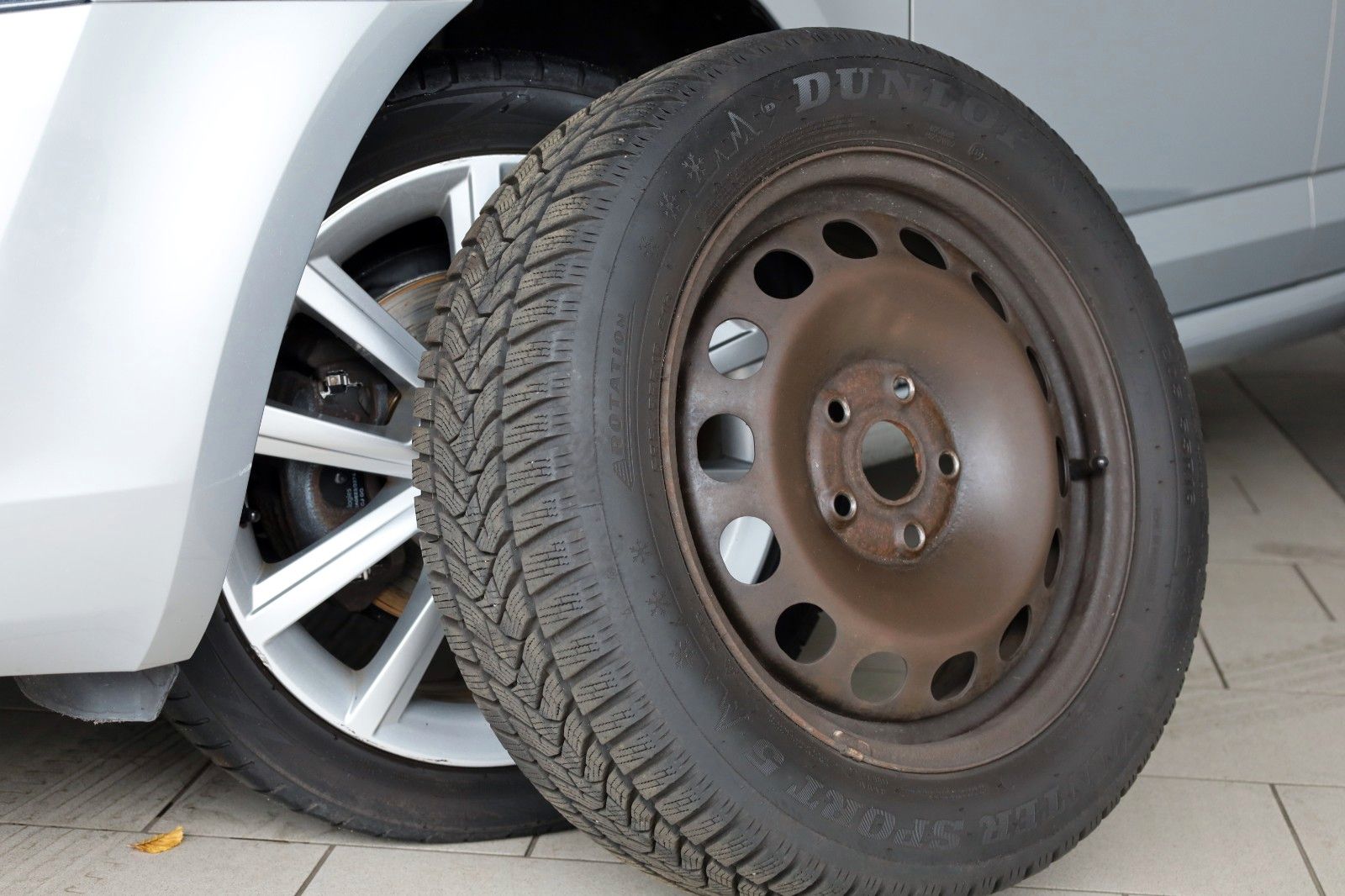 Fahrzeugabbildung SKODA Octavia Combi Elegance,T.Leder,Navi,Xenon,Alu+WR