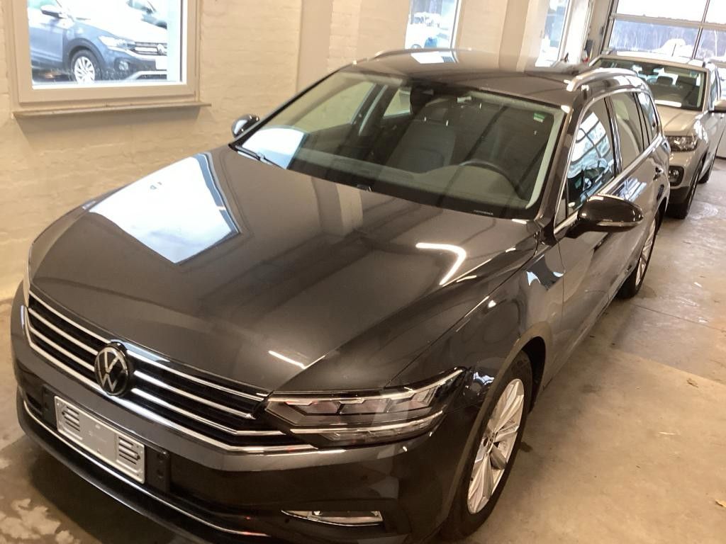 Fahrzeugabbildung Volkswagen Passat Variant Business