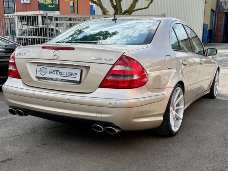 Fahrzeugabbildung Mercedes-Benz E 500 AMG Paket ab Werk Designo
