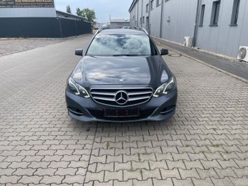 Mercedes E 220 - 2
