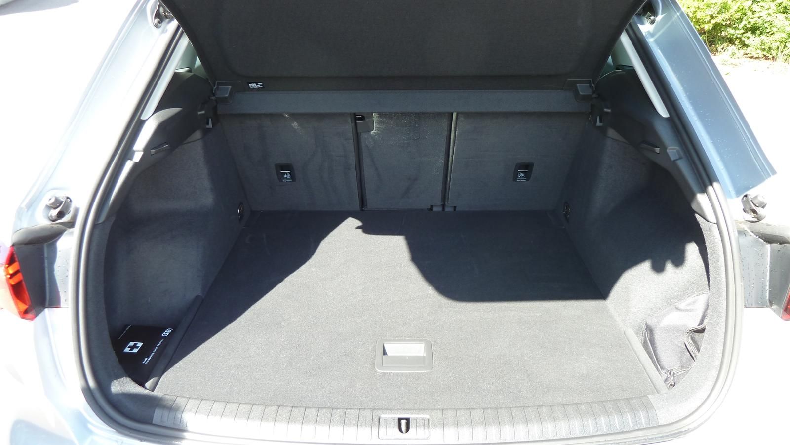 Audi Q3 S-TRONIC/LED/NAVI/SHZ/KAMERA/2-Z KLIMA foto 16