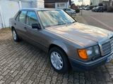 Mercedes-Benz W124 260e Klima Tempomat Schiebe Leder H Z... - Mercedes-Benz 260 aus 1987