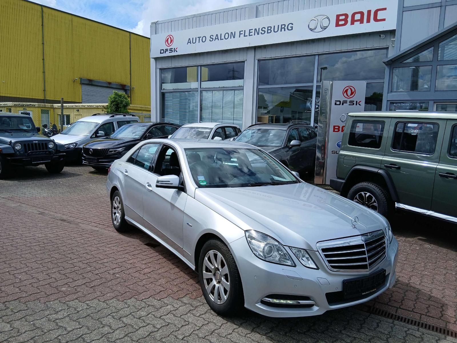 Mercedes-Benz E 200 E 200 CGI BlueEfficiency*Automatik*Klima*P