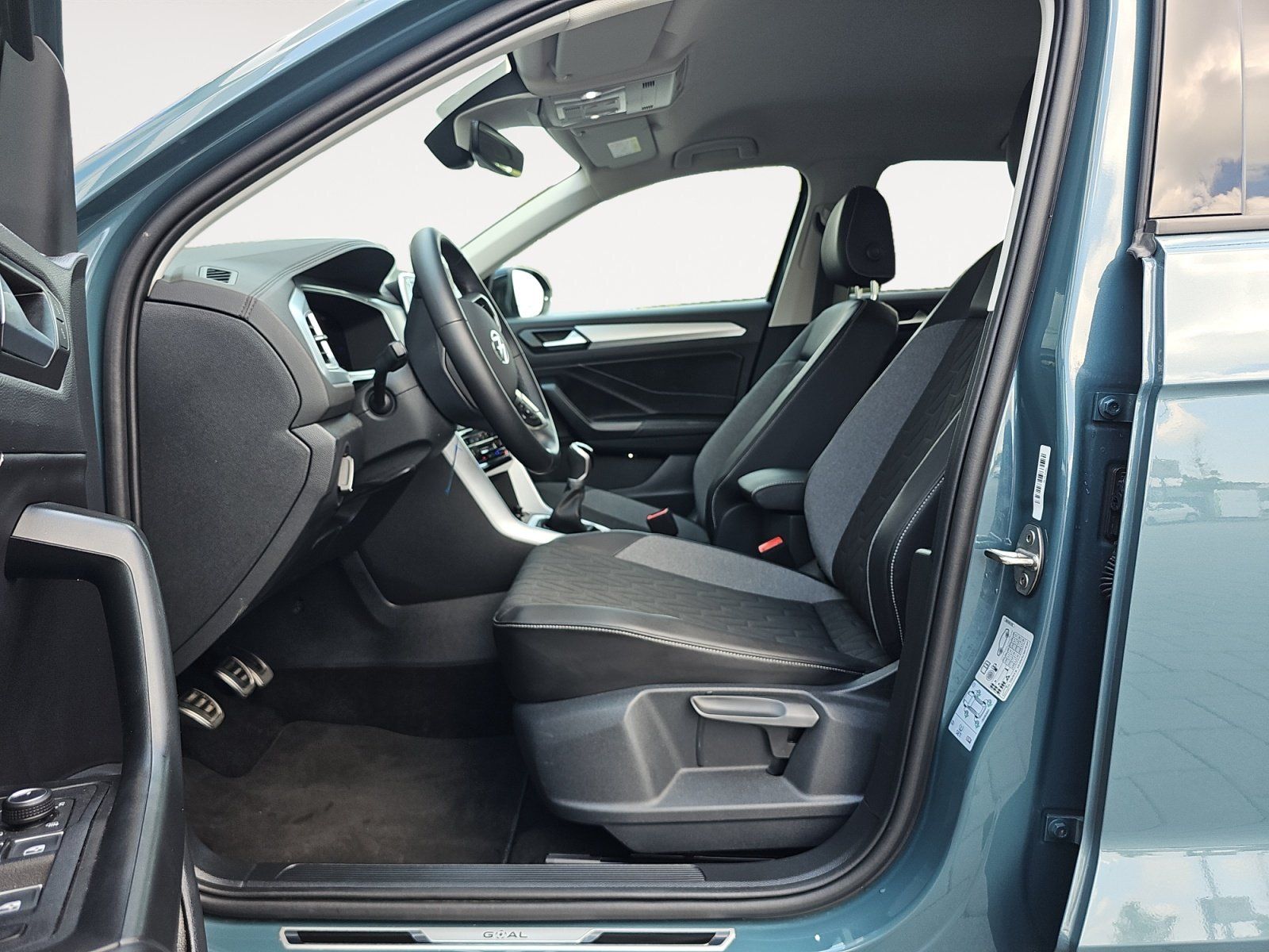 Volkswagen T-Roc - Bild 7