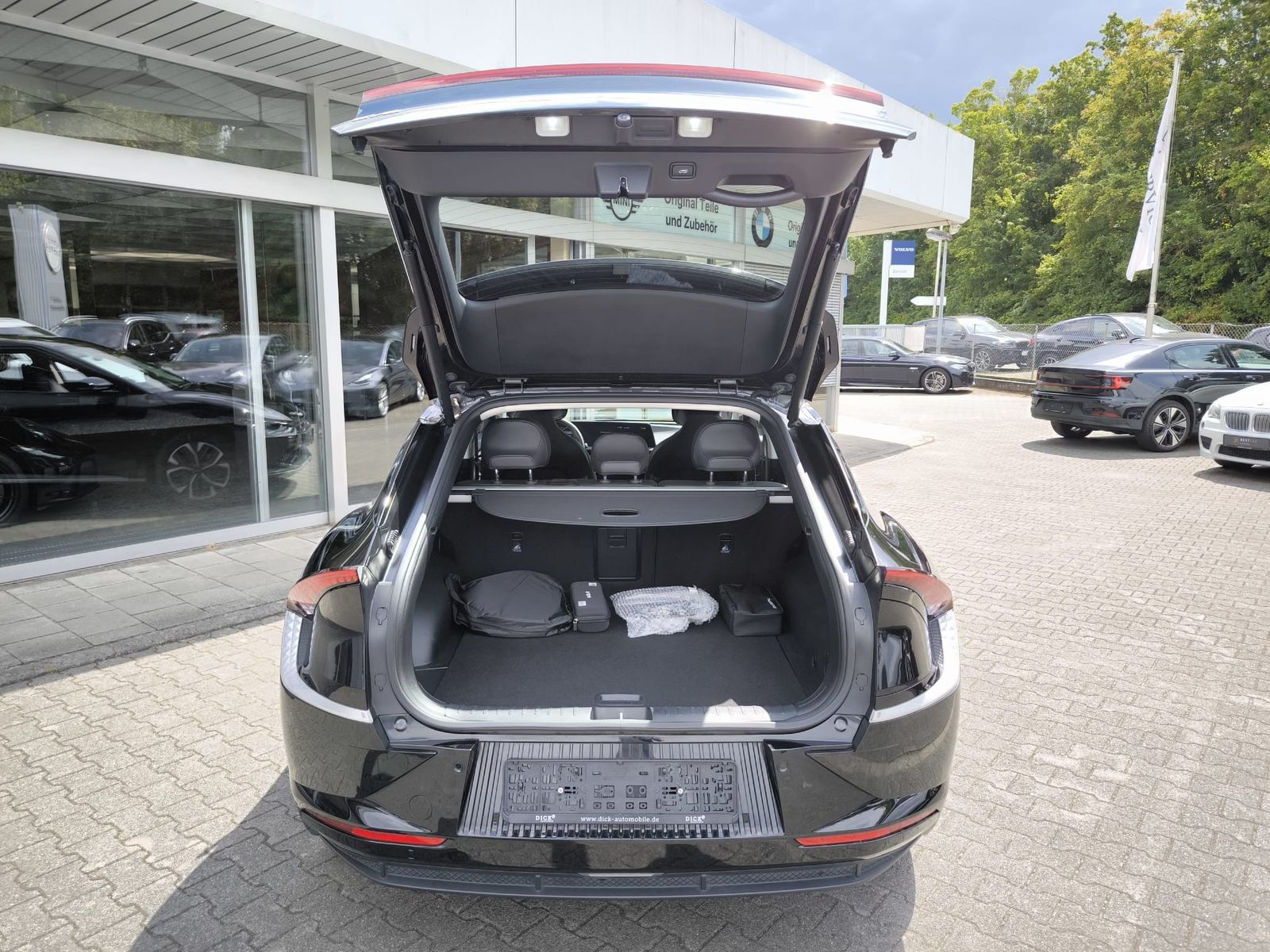 Fahrzeugabbildung Kia EV6 2WD WERKSGAR+NAVI+LED+SHZ+DAB+KAMERA+ACC+19"