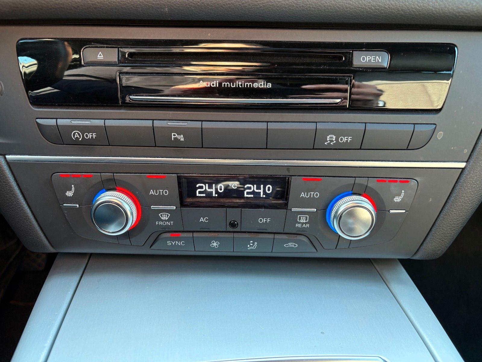 Fahrzeugabbildung Audi A6 Avant 3.0 TDI quattro Aut. S LINE SPORT Navi