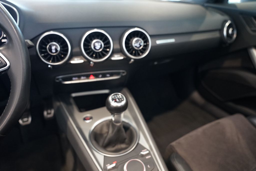 AUDI TT Roadster 1.8 TFSI | MMI | Xenon | Alcantara AUDI TT Roadster 1.8 TFSI | MMI | Xenon | Alcantara