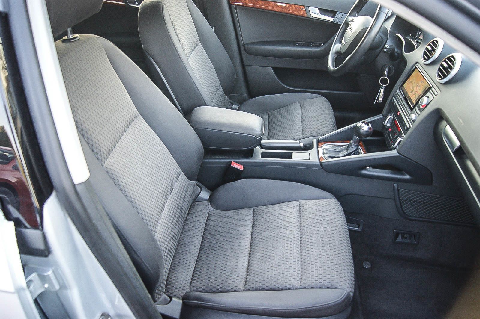 Fahrzeugabbildung Audi A3 Sportback 20TDI S-LINE DSG XENON NAVI SPORT
