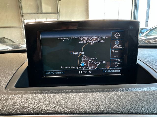 Audi Q3 2.0 TDI quattro *BiXenon*Pano*AHK*SLine*